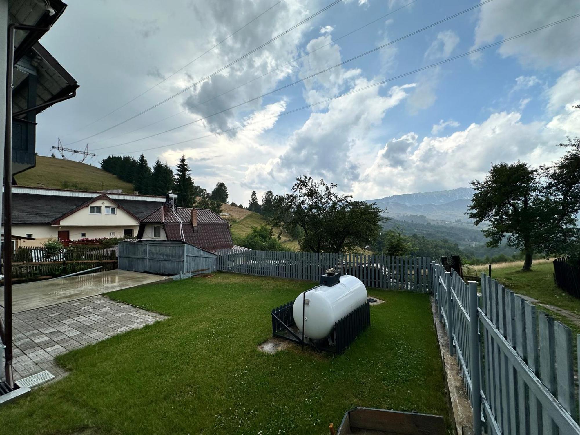 فيلا Prater House Mountain View موغيتْشي دي يوس المظهر الخارجي الصورة